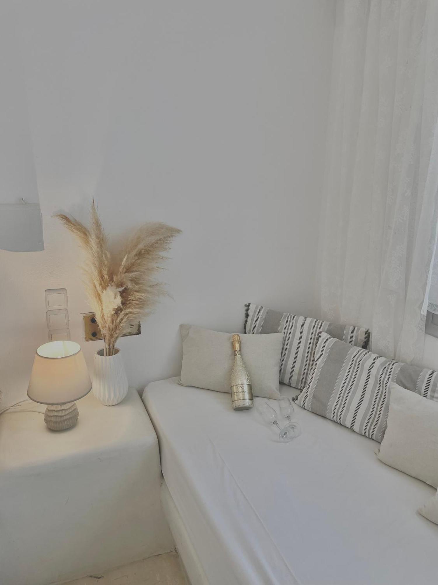 Villa Maina Kamari  Ngoại thất bức ảnh