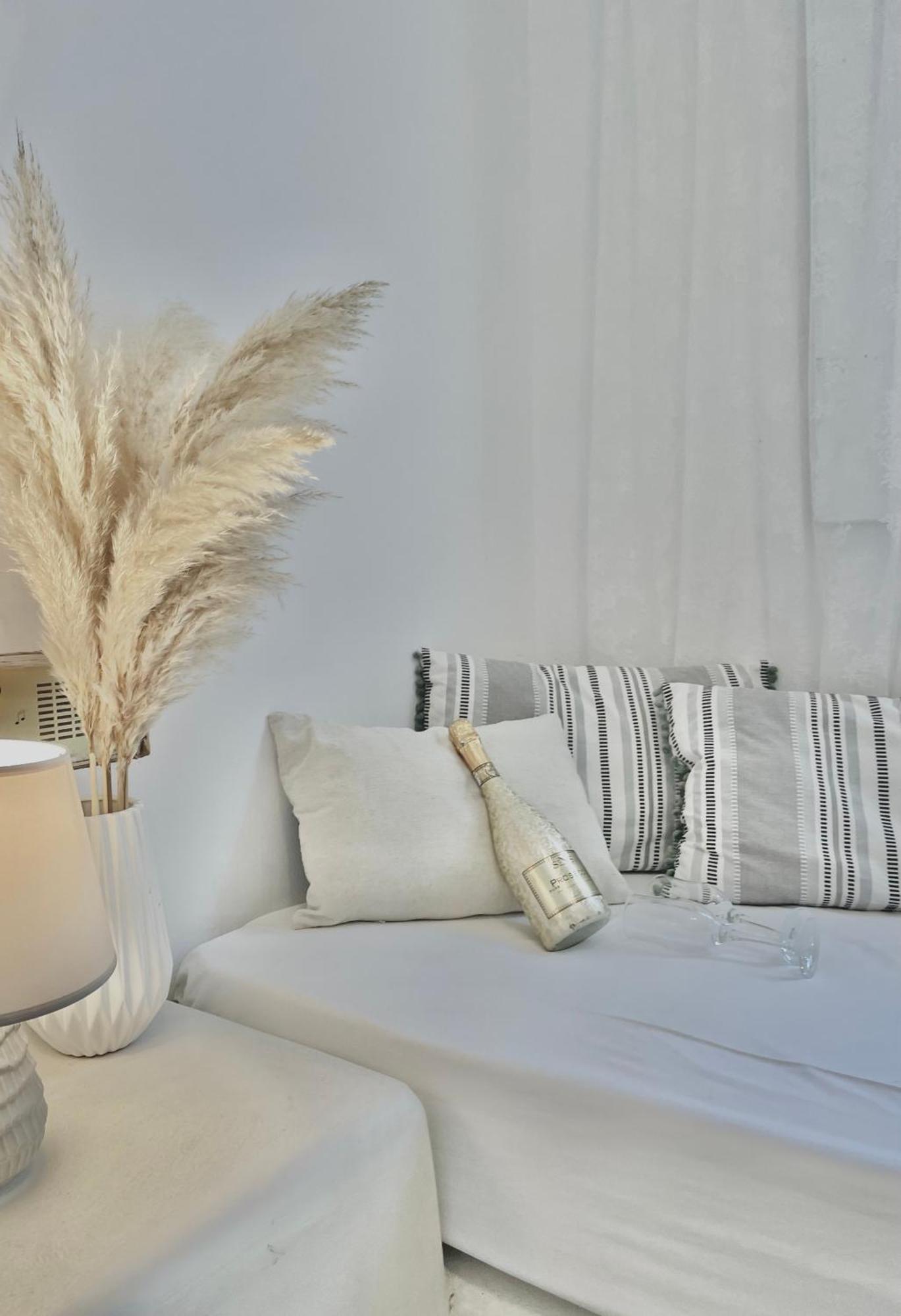Villa Maina Kamari  Ngoại thất bức ảnh