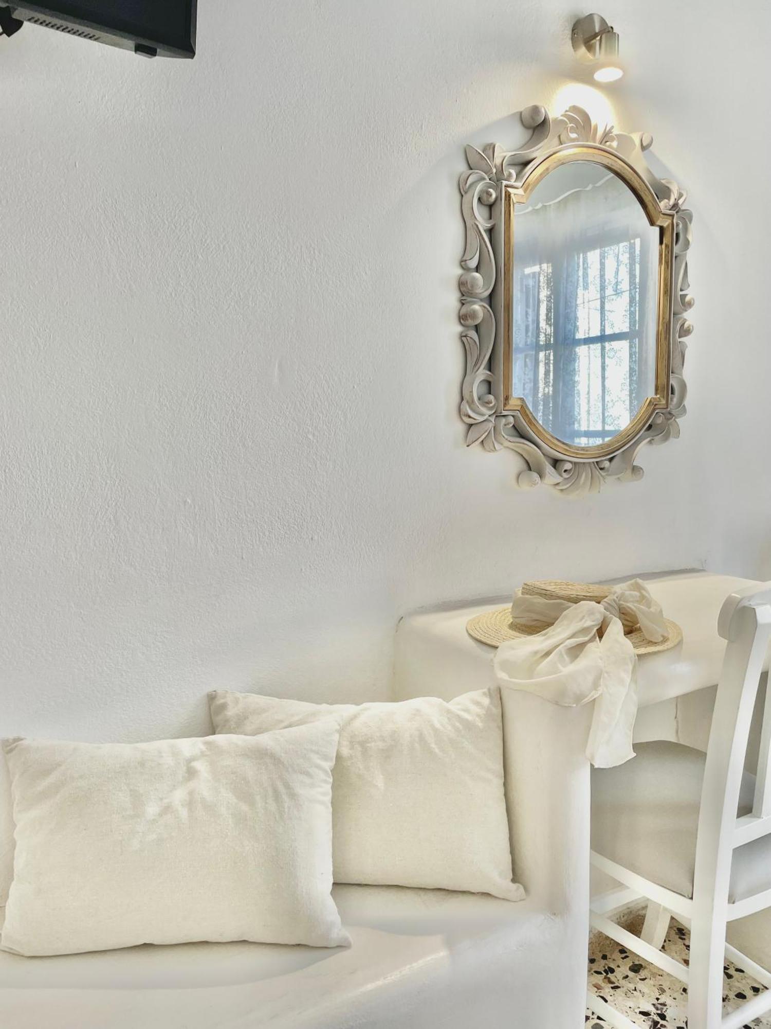 Villa Maina Kamari  Ngoại thất bức ảnh